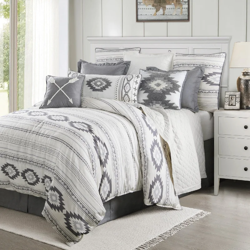 Cotton - filled comforters for a breathable and natural sleep experiencePaseo Road Free Spirit Southwestern Aztec Comforter Set, 4PC Cotton - filled comforters for a breathable and natural sleep experiencePaseo Road Free Spirit Southwestern Aztec Comforter Set, 4PC