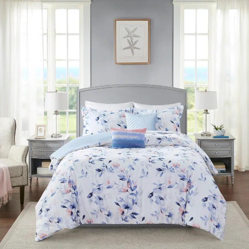 Full - size comforters suitable for full - sized beds in guest rooms or small bedroomsHarbor House Betsy White 5 Piece Cotton Sateen Comforter Set Full - size comforters suitable for full - sized beds in guest rooms or small bedroomsHarbor House Betsy White 5 Piece Cotton Sateen Comforter Set