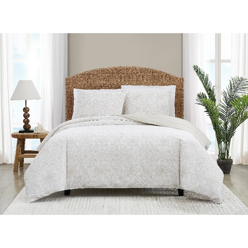 Full - size comforters suitable for full - sized beds in guest rooms or small bedroomsCoastal Living Dunes Comforter Set Full - size comforters suitable for full - sized beds in guest rooms or small bedroomsCoastal Living Dunes Comforter Set