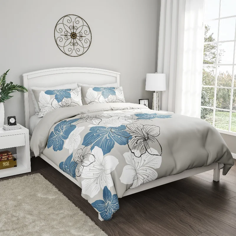 Full - size comforters suitable for full - sized beds in guest rooms or small bedroomsComforter Set - Hypoallergenic Microfiber All-Season Lightweight Bedding with Floral Print by Porch & Den (Gray and Blue) Full - size comforters suitable for full - sized beds in guest rooms or small bedroomsComforter Set - Hypoallergenic Microfiber All-Season Lightweight Bedding with Floral Print by Porch & Den (Gray and Blue)