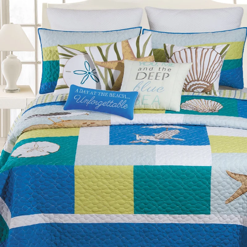 Bamboo - fiber - filled comforters with antibacterial and breathable qualitiesBlue Oasis Full/Queen Set Bamboo - fiber - filled comforters with antibacterial and breathable qualitiesBlue Oasis Full/Queen Set