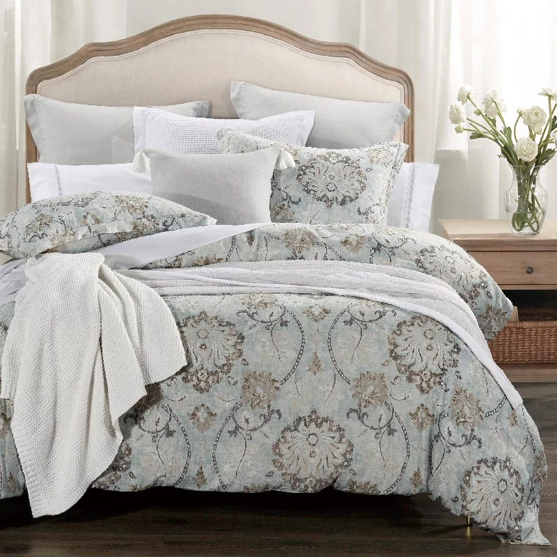Synthetic - filled comforters like polyester for affordability and hypoallergenic propertiesHiEnd Accents Dalia Victorian Floral Comforter Set, 3PC Synthetic - filled comforters like polyester for affordability and hypoallergenic propertiesHiEnd Accents Dalia Victorian Floral Comforter Set, 3PC