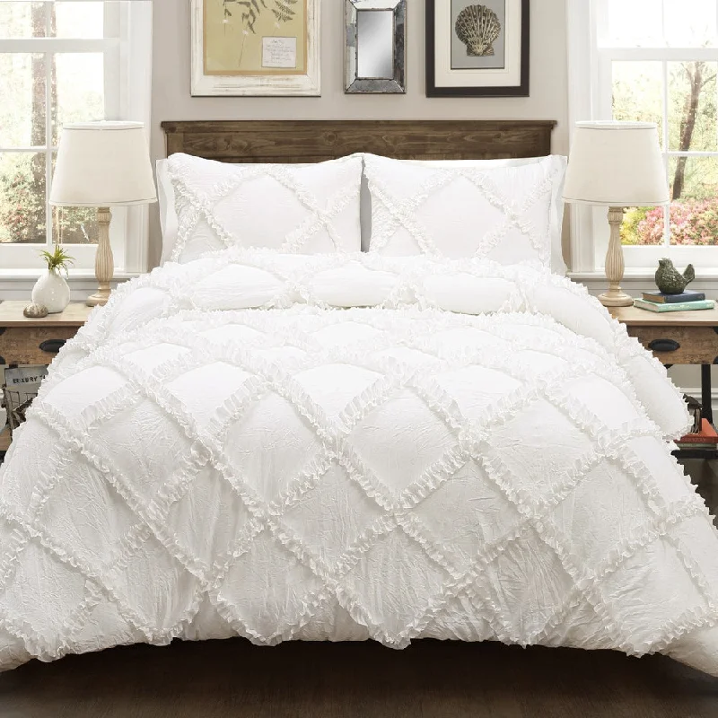 Down - filled comforters for supreme warmth and lightnessLush Decor Ruffle Diamond 3 Piece Comforter Set Down - filled comforters for supreme warmth and lightnessLush Decor Ruffle Diamond 3 Piece Comforter Set
