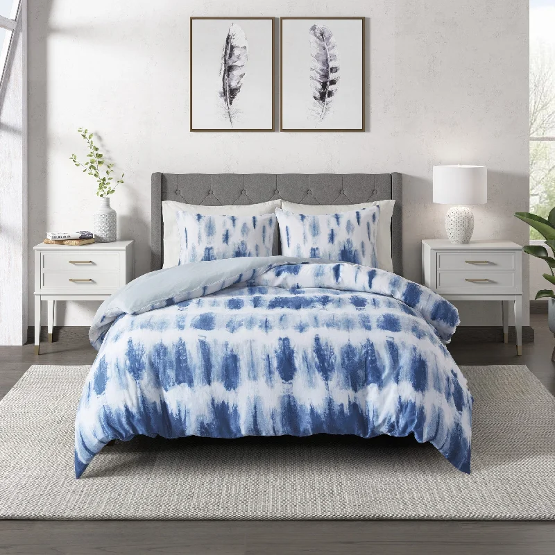 Full - size comforters suitable for full - sized beds in guest rooms or small bedroomsTie Dye Blue Cotton Printed Comforter Set by CosmoLiving Full - size comforters suitable for full - sized beds in guest rooms or small bedroomsTie Dye Blue Cotton Printed Comforter Set by CosmoLiving