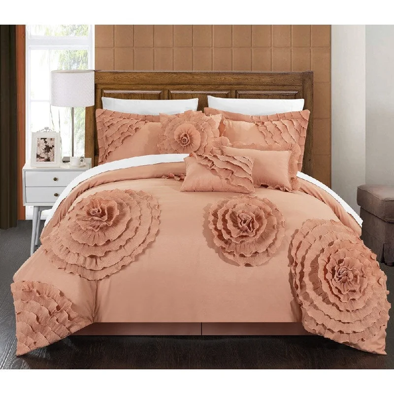 Goose down comforters known for their superior quality and insulationChic Home 11-piece Buxton Peach Oversized Comforter Set Goose down comforters known for their superior quality and insulationChic Home 11-piece Buxton Peach Oversized Comforter Set