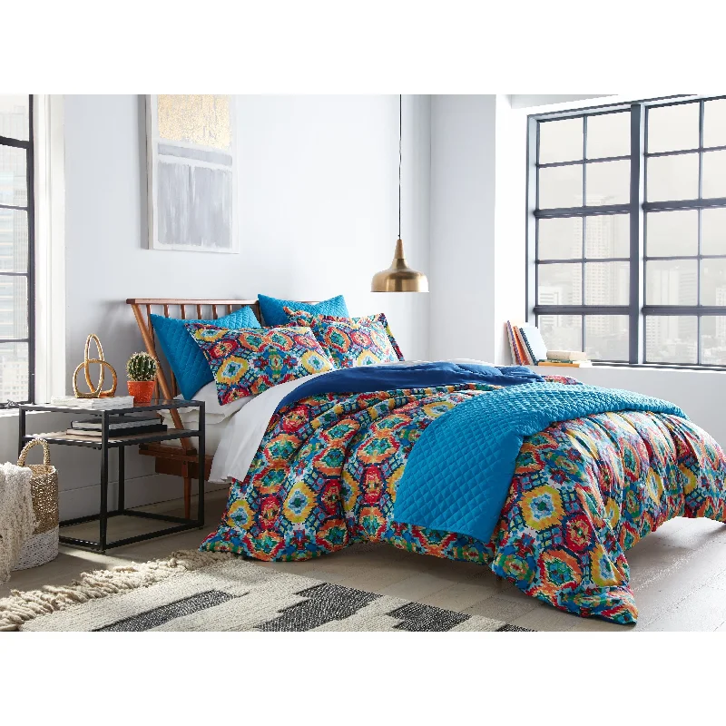 Duck down comforters with a softer feel and good warmth retentionDavid Bromstad Water Colors Comforter/Quilt Set Duck down comforters with a softer feel and good warmth retentionDavid Bromstad Water Colors Comforter/Quilt Set