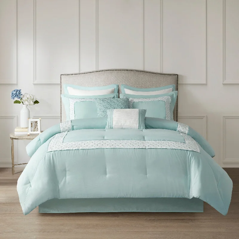 Full - size comforters suitable for full - sized beds in guest rooms or small bedroomsMadison Park Carlton Aqua 8-Piece Comforter Set Full - size comforters suitable for full - sized beds in guest rooms or small bedroomsMadison Park Carlton Aqua 8-Piece Comforter Set