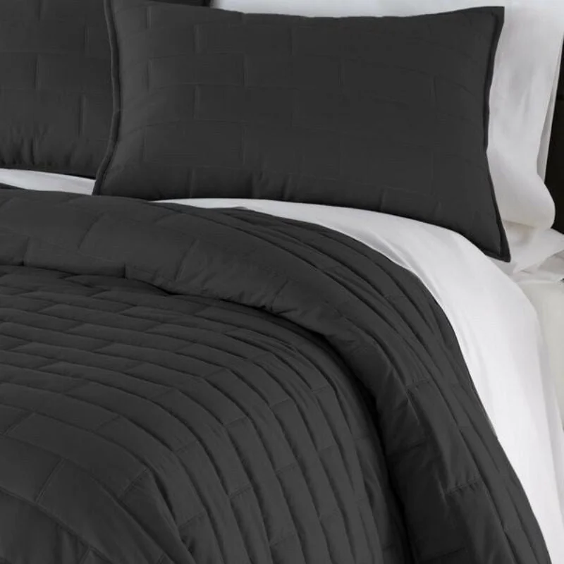 Queen - size comforters for standard queen - sized mattressesFull-Queen/ Twin-TwinXL/ King-CalKing Modern Brick Stitch Microfiber Reversible Comforter Set Queen - size comforters for standard queen - sized mattressesFull-Queen/ Twin-TwinXL/ King-CalKing Modern Brick Stitch Microfiber Reversible Comforter Set