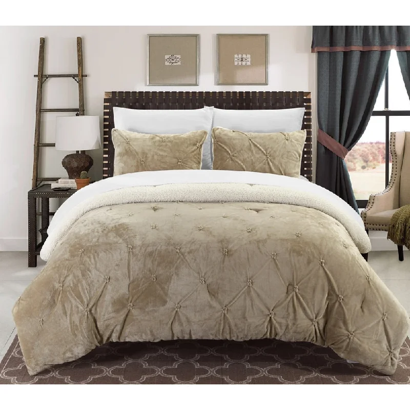 Queen - size comforters for standard queen - sized mattressesChic Home 2-Piece Chiara Beige Comforter Set Queen - size comforters for standard queen - sized mattressesChic Home 2-Piece Chiara Beige Comforter Set