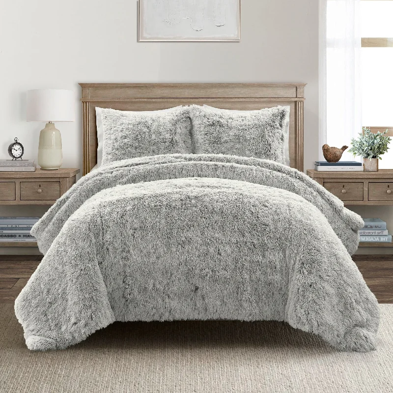 Bamboo - fiber - filled comforters with antibacterial and breathable qualitiesLush Decor Emma Cozy Ultra Soft Two Tone Faux Fur Comforter Bamboo - fiber - filled comforters with antibacterial and breathable qualitiesLush Decor Emma Cozy Ultra Soft Two Tone Faux Fur Comforter