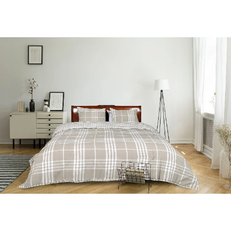Goose down comforters known for their superior quality and insulationBanbury Plaid Linen and Ivory Cotton Comforter Set