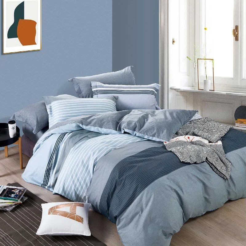Wool - filled comforters with natural moisture - wicking and temperature - regulating featuresWilliam Black/Gray Striped 100% Cotton Comforter Set Wool - filled comforters with natural moisture - wicking and temperature - regulating featuresWilliam Black/Gray Striped 100% Cotton Comforter Set