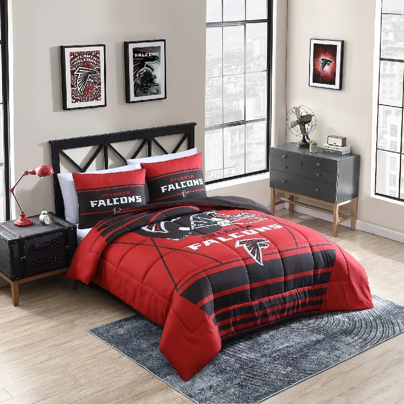 Queen - size comforters for standard queen - sized mattressesAtlanta Falcons NFL Licensed "Crosser" Comforter & Sham Set Queen - size comforters for standard queen - sized mattressesAtlanta Falcons NFL Licensed "Crosser" Comforter & Sham Set