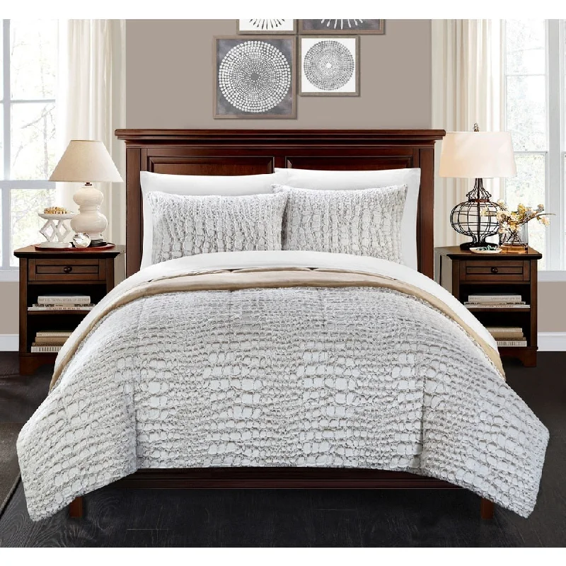 Cotton - filled comforters for a breathable and natural sleep experienceChic Home Caimani Beige Faux Fur Queen 3-piece Comforter Set Cotton - filled comforters for a breathable and natural sleep experienceChic Home Caimani Beige Faux Fur Queen 3-piece Comforter Set