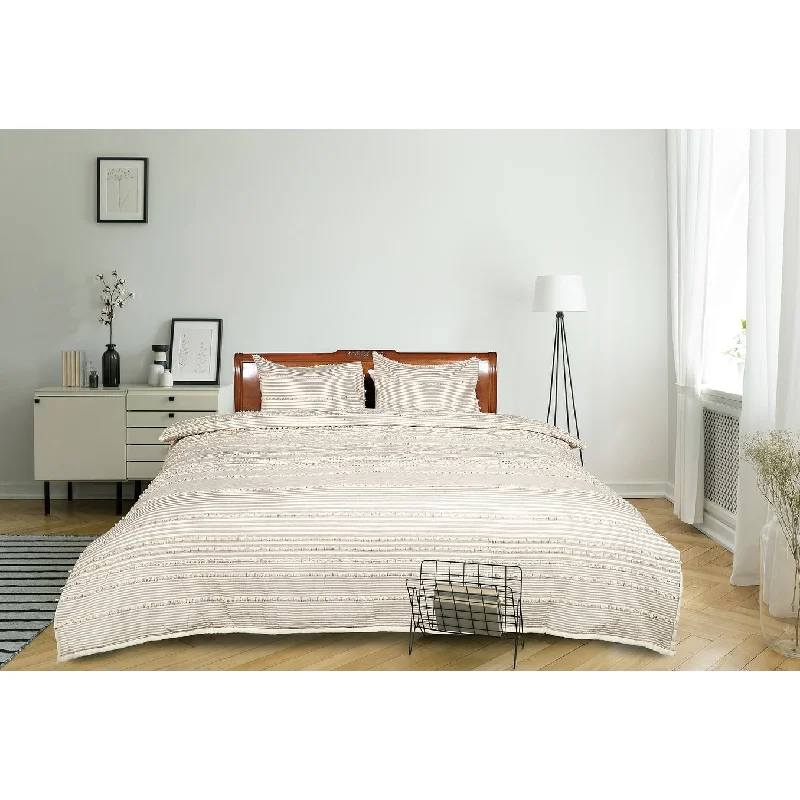 Latex - filled comforters with a bouncy texture and good supportUneven Stripe Beige and Brown Cotton Comforter Set Latex - filled comforters with a bouncy texture and good supportUneven Stripe Beige and Brown Cotton Comforter Set