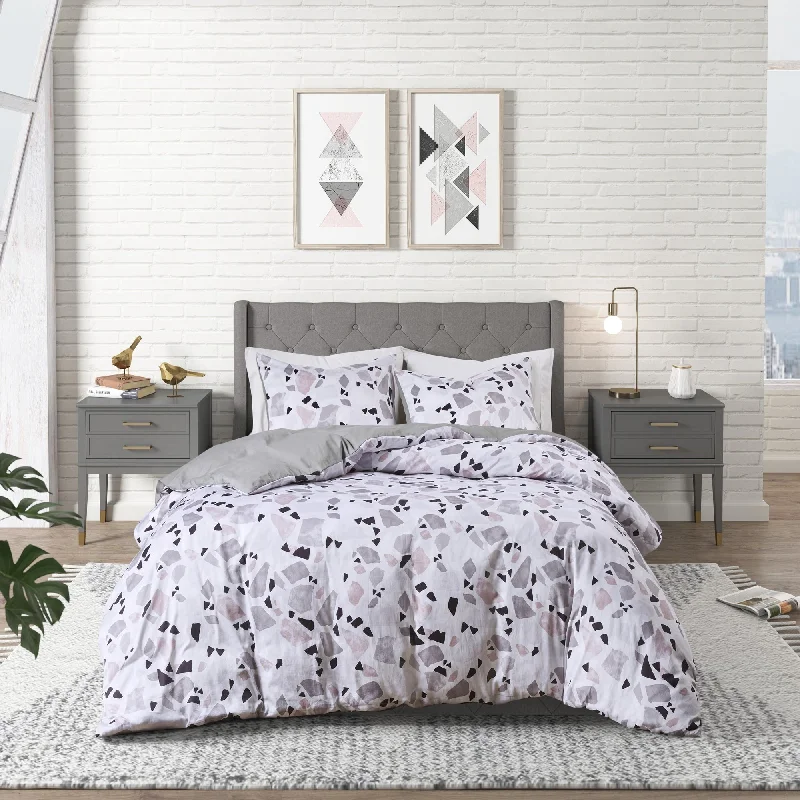 Queen - size comforters for standard queen - sized mattressesCosmoLiving Terrazzo Blush/ Grey Cotton Printed Comforter Set Queen - size comforters for standard queen - sized mattressesCosmoLiving Terrazzo Blush/ Grey Cotton Printed Comforter Set