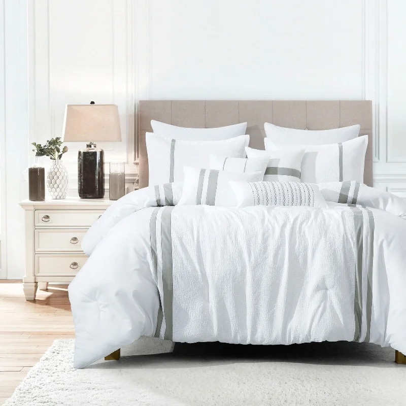 Full - size comforters suitable for full - sized beds in guest rooms or small bedrooms7 Piece Set Comforter White Minimal Striped Soft Bedding Set Full - size comforters suitable for full - sized beds in guest rooms or small bedrooms7 Piece Set Comforter White Minimal Striped Soft Bedding Set