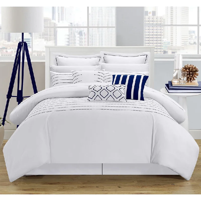 Queen - size comforters for standard queen - sized mattressesChic Home Karlston White/ Navy Embroidered 13-piece Comforter Set Queen - size comforters for standard queen - sized mattressesChic Home Karlston White/ Navy Embroidered 13-piece Comforter Set