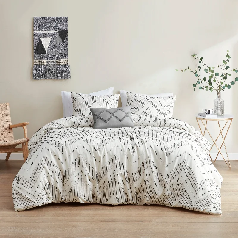 King - size comforters to fit large king - sized beds perfectlyUrban Habitat Everett Grey 4 Piece Cotton Clip Jacquard Comforter Set King - size comforters to fit large king - sized beds perfectlyUrban Habitat Everett Grey 4 Piece Cotton Clip Jacquard Comforter Set