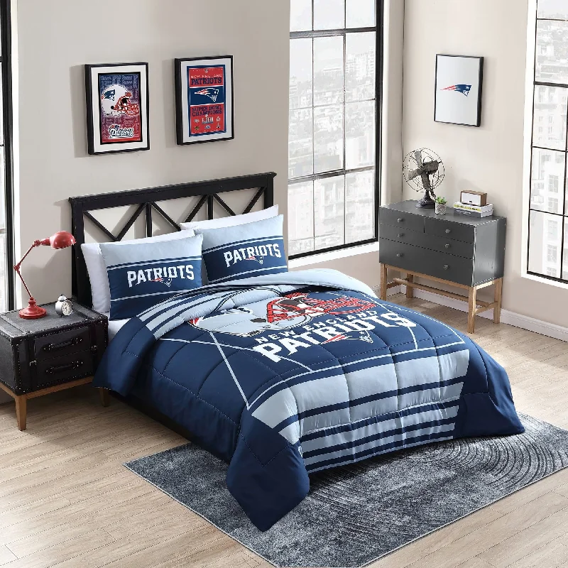 Down - filled comforters for supreme warmth and lightnessNew England Patriots NFL Licensed "Crosser" Comforter & Sham Set Down - filled comforters for supreme warmth and lightnessNew England Patriots NFL Licensed "Crosser" Comforter & Sham Set