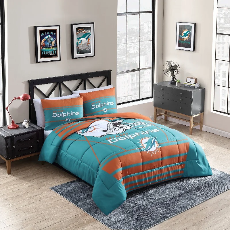 Microfiber - filled comforters that are lightweight and easy to care forMiami Dolphins NFL Licensed "Crosser" Comforter & Sham Set Microfiber - filled comforters that are lightweight and easy to care forMiami Dolphins NFL Licensed "Crosser" Comforter & Sham Set