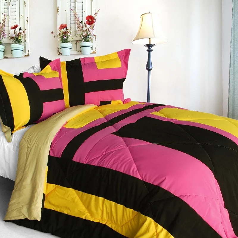 Silk - filled comforters for a luxurious and smooth touchScene Savannah Quilted Patchwork Down Alternative Comforter Set (Queen Size) Silk - filled comforters for a luxurious and smooth touchScene Savannah Quilted Patchwork Down Alternative Comforter Set (Queen Size)