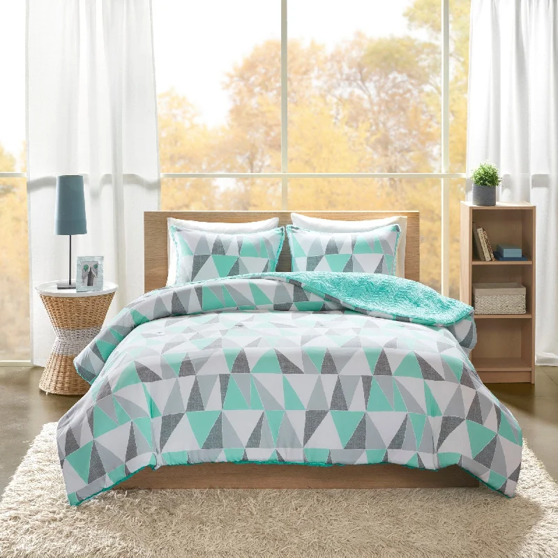 Duck down comforters with a softer feel and good warmth retentionHaley Printed Reversible Comforter Mini Set 2-Color Option by Intelligent Design Duck down comforters with a softer feel and good warmth retentionHaley Printed Reversible Comforter Mini Set 2-Color Option by Intelligent Design