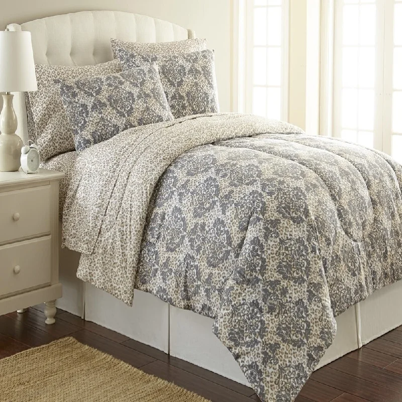 Latex - filled comforters with a bouncy texture and good supportShavel Micro Flannel Leopard Damask Printed Comforter Mini Set Latex - filled comforters with a bouncy texture and good supportShavel Micro Flannel Leopard Damask Printed Comforter Mini Set