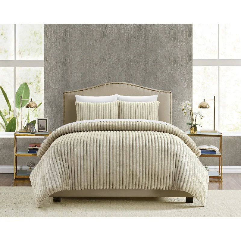 Goose down comforters known for their superior quality and insulationChic Home Faris 3-Piece Quilted Solid Comforter Set Goose down comforters known for their superior quality and insulationChic Home Faris 3-Piece Quilted Solid Comforter Set