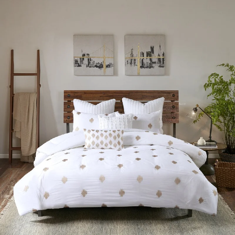 Goose down comforters known for their superior quality and insulationThe Curated Nomad Miley Copper Dot Cotton 3-piece Comforter Set with Metallic Embroidery Goose down comforters known for their superior quality and insulationThe Curated Nomad Miley Copper Dot Cotton 3-piece Comforter Set with Metallic Embroidery