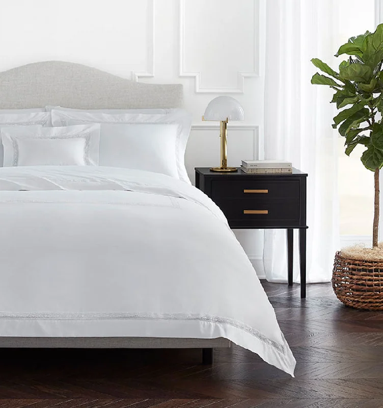 Jersey cotton duvet covers for a stretchy and comfortable fitSFERRA Giza 45 Lace Duvet Cover Jersey cotton duvet covers for a stretchy and comfortable fitSFERRA Giza 45 Lace Duvet Cover