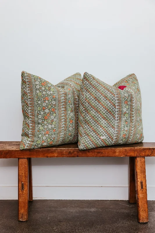 Travel Pillows for Long JourneysDylan Family 20X20 Pillow 1