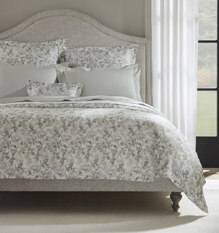 Floral - printed duvet covers for a romantic and feminine touchVictoria Duvet Cover Floral - printed duvet covers for a romantic and feminine touchVictoria Duvet Cover