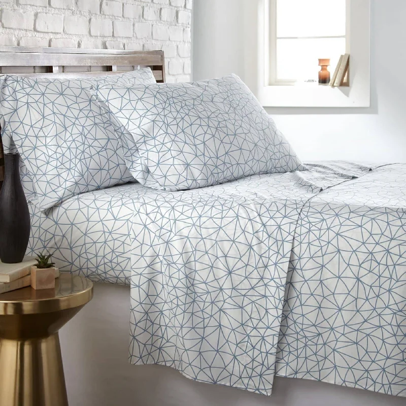 Geometric Maze White and Blue