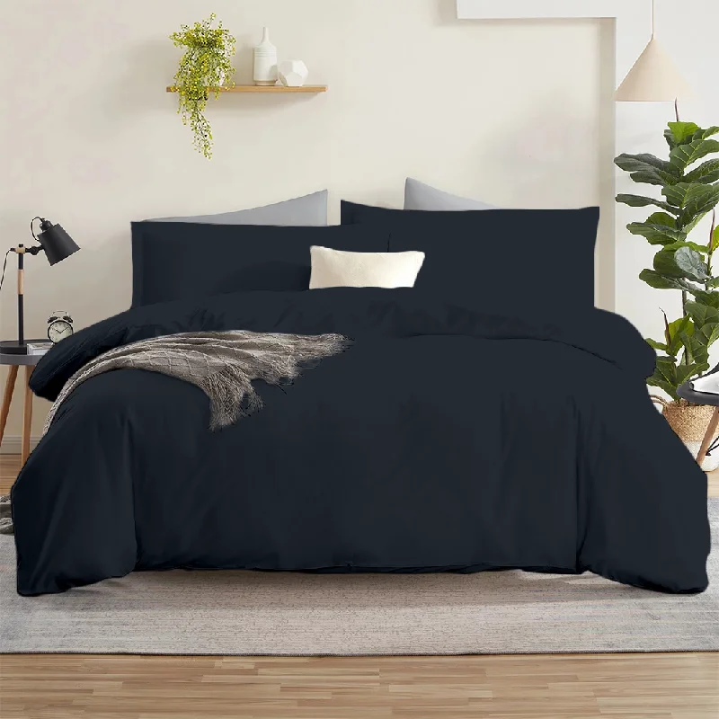 Light - blocking duvet covers for a better sleep during the dayNavy Blue Duvet Cover set Bliss Solid Sateen