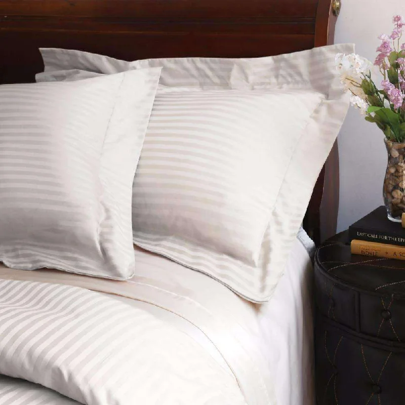 Silk duvet covers for a smooth and elegant touchValentino Striped Egyptian Cotton Duvet Cover 1200 Thread Count