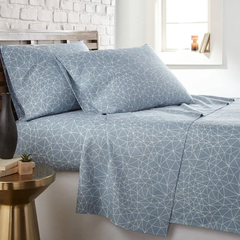 Geometric Maze Blue