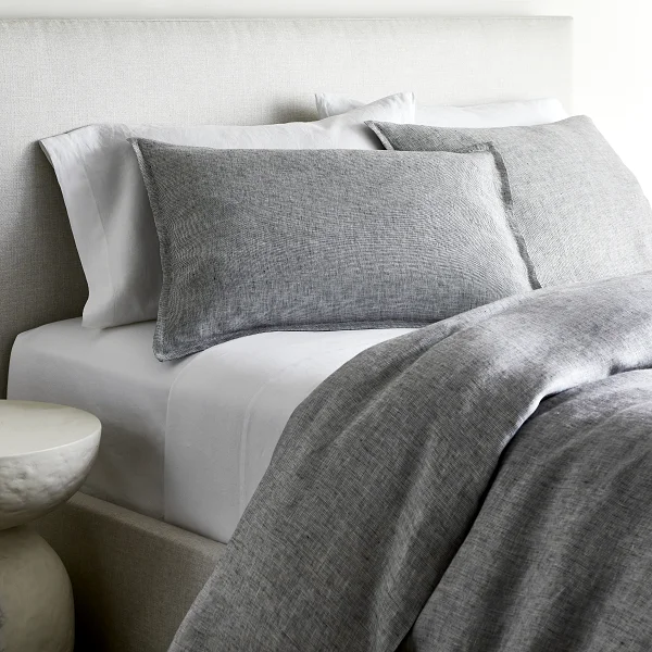 Patchwork duvet covers with a variety of fabric pieces sewn together for a rustic charmPorto Collection Patchwork duvet covers with a variety of fabric pieces sewn together for a rustic charmPorto Collection
