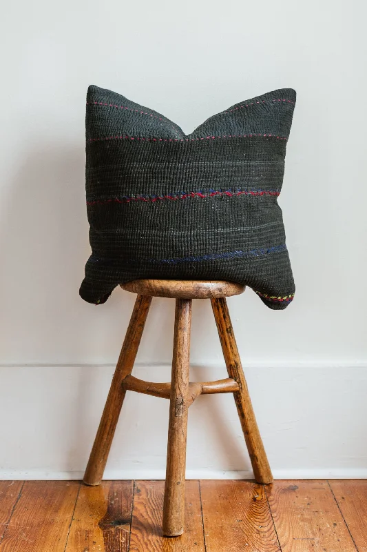 Adjustable Pillows for Customized ComfortKaya 22X22 Pillow 2