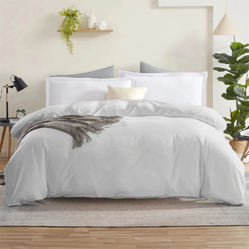 Patchwork duvet covers with a variety of fabric pieces sewn together for a rustic charmLight Grey Duvet Cover Solid Bliss Sateen Patchwork duvet covers with a variety of fabric pieces sewn together for a rustic charmLight Grey Duvet Cover Solid Bliss Sateen