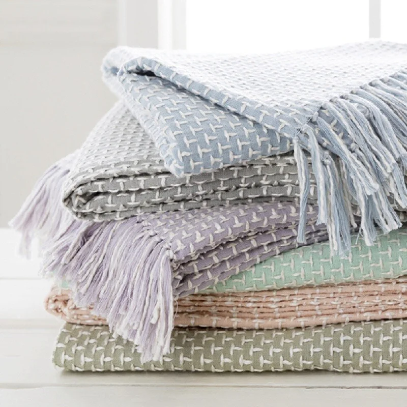 Silk blankets with a smooth and elegant touchArtistic Weavers Opal Knit Cotton/Viscose Throw (50" x 60") Silk blankets with a smooth and elegant touchArtistic Weavers Opal Knit Cotton/Viscose Throw (50" x 60")