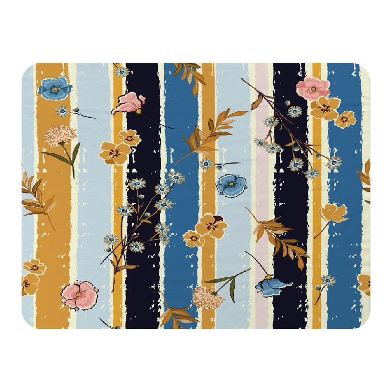 Chenille blankets with a thick and fuzzy textureBeautiful meadow flowers on candy colorful brush stripe (Blanket) Chenille blankets with a thick and fuzzy textureBeautiful meadow flowers on candy colorful brush stripe (Blanket)