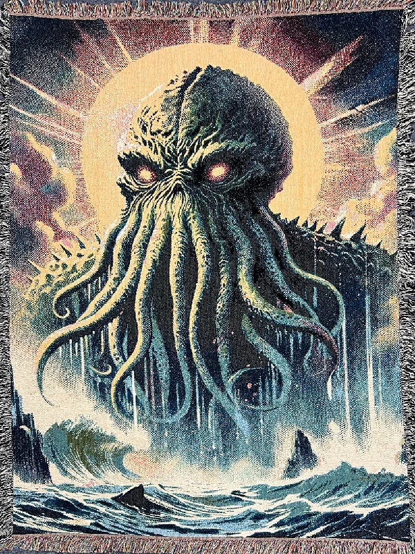 Synthetic fiber blend blankets for a budget - friendly choiceBig Cthulhu Blanket