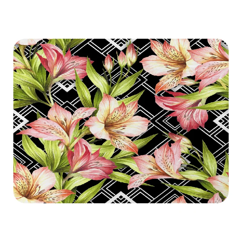 Rayon from bamboo blankets for a silky and breathable feelBright Plants on Geometric Background (Blanket) Rayon from bamboo blankets for a silky and breathable feelBright Plants on Geometric Background (Blanket)