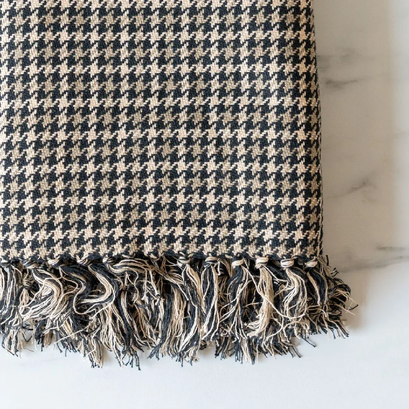 Bamboo fiber blankets with natural antibacterial propertiesBrown Houndstooth Throw Blanket Bamboo fiber blankets with natural antibacterial propertiesBrown Houndstooth Throw Blanket
