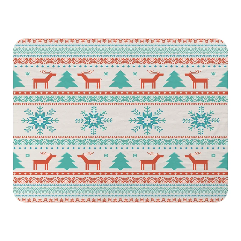 Alpaca wool blankets for a hypoallergenic and warm optionChristmas traditional knitted (blanket) Alpaca wool blankets for a hypoallergenic and warm optionChristmas traditional knitted (blanket)