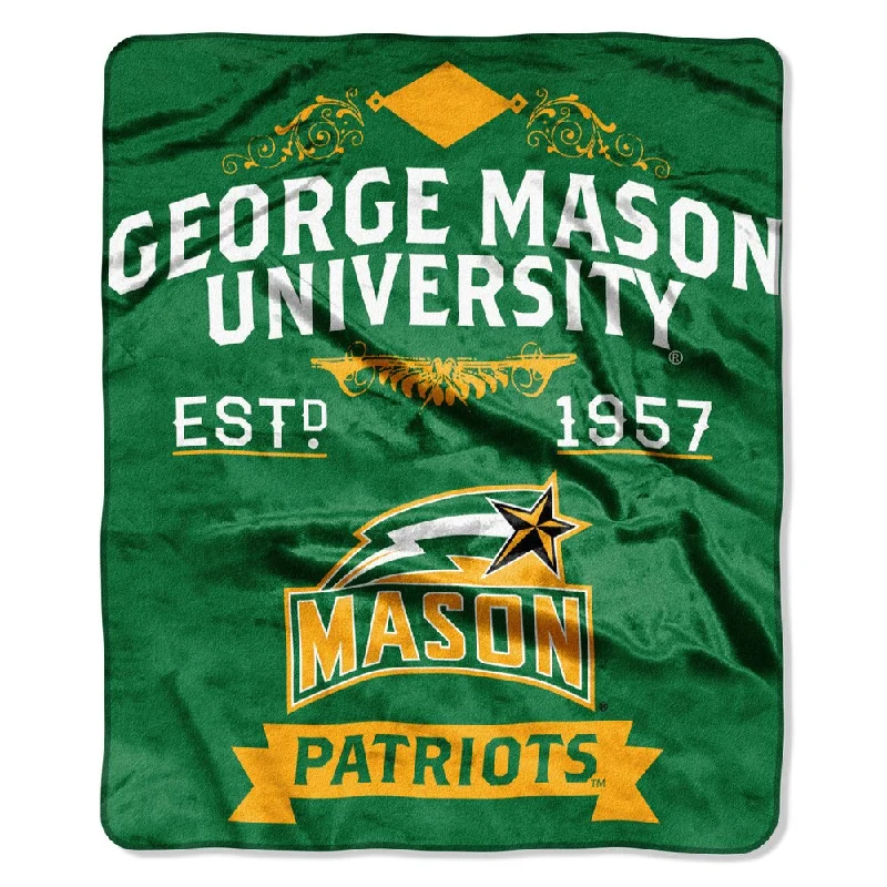Fleece blankets for a cozy and plush textureCOL 670 George Mason 'Label' Raschel Throw Fleece blankets for a cozy and plush textureCOL 670 George Mason 'Label' Raschel Throw