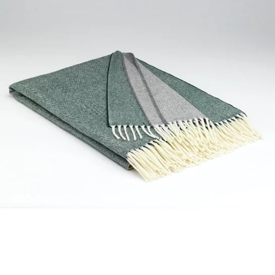 Bamboo fiber blankets with natural antibacterial propertiesMcNutt Dublin Merino Throw Bamboo fiber blankets with natural antibacterial propertiesMcNutt Dublin Merino Throw