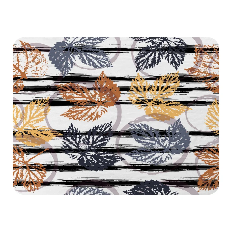 Silk blankets with a smooth and elegant touchCute autumn leaves (Blanket)