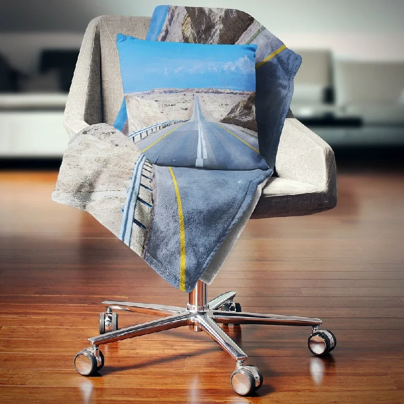 Bamboo fiber blankets with natural antibacterial propertiesDesignart 'Beautiful Desert Road Israel' Landscape Fleece Throw Blanket Bamboo fiber blankets with natural antibacterial propertiesDesignart 'Beautiful Desert Road Israel' Landscape Fleece Throw Blanket